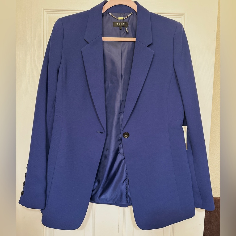 DKNY brand new NWT dark navy blue
